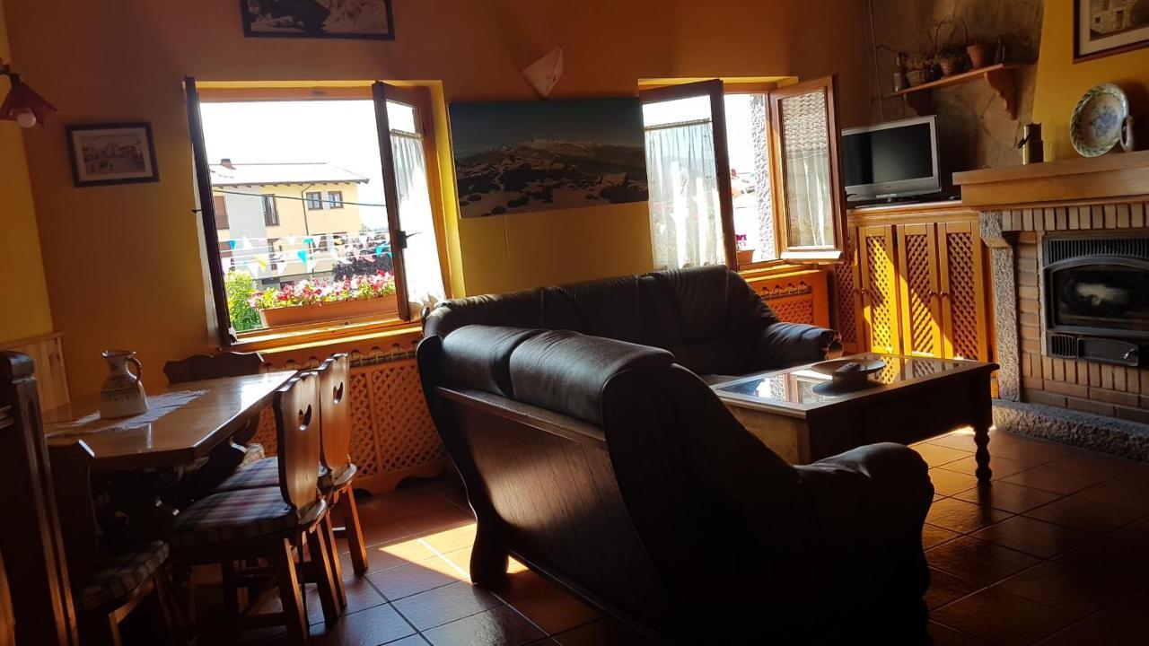 Casa Rural El Casillo Del Abuelo Goyo Guest House Наваредонда де Гредос Екстериор снимка
